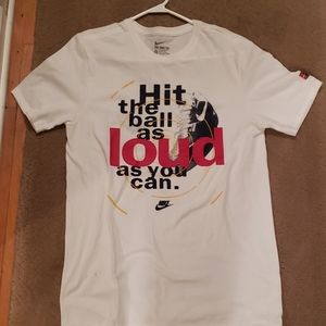 Nike mens Medium M  tee